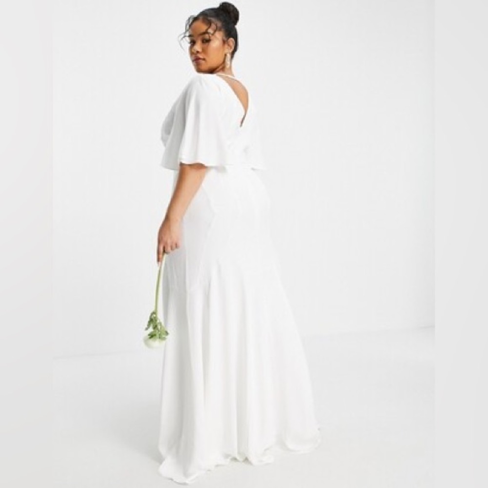 ASOS EDITION Curve Serenity satin wedding dress with flutter sleeve - Picture 2 of 3
